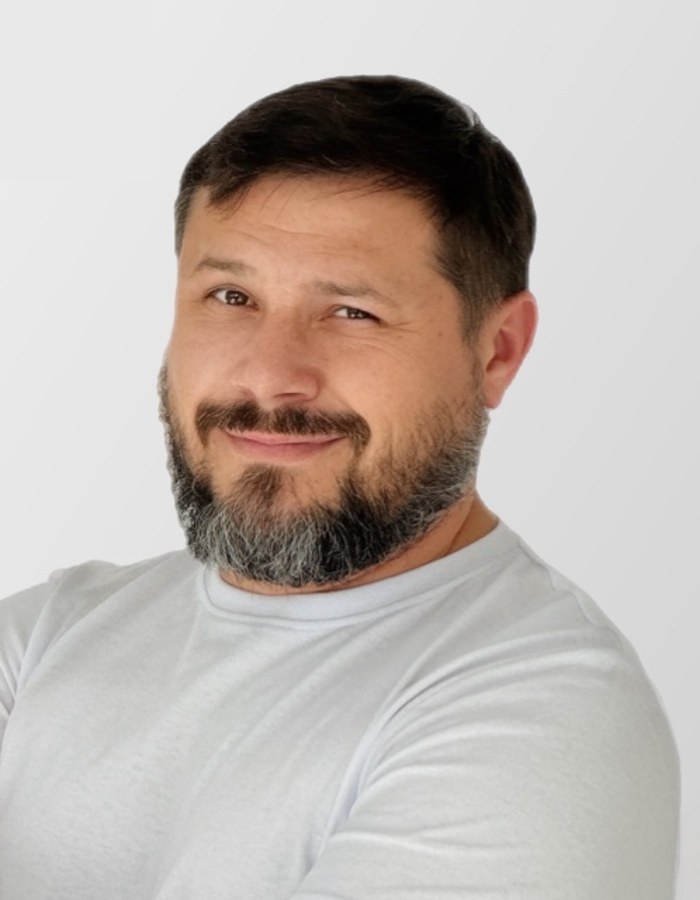 Инструктор Денис Валентинович Комиссаров
